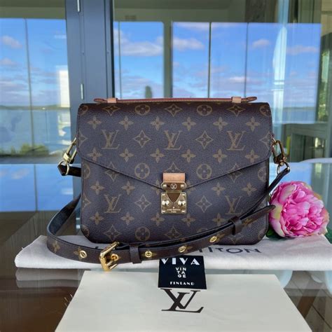 louis vuitton pochette metis warteliste 2020